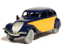Peugeot 402 Taxi 1939 - Dinky