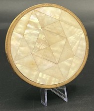 Poudrier rond en laiton et