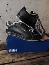 chaussures homme 43 neuves S23 cuir noir