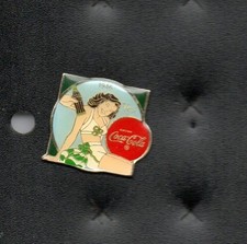 Joli pin's sur le thème des pin-up et Coca cola