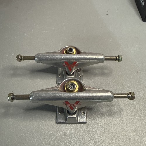 Venture skateboarding trucks - venture,