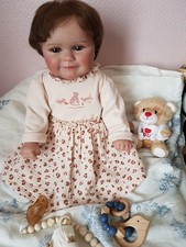 Bébé reborn réaliste