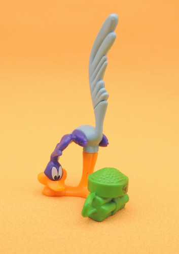 Kinder surprise looney - kinder,