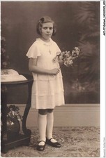 AVIP7-0317-ENFANT-CARTE-PHOTO - Portrait d'une fillette - Fleurs