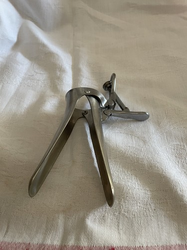 Ancien spéculum médicale