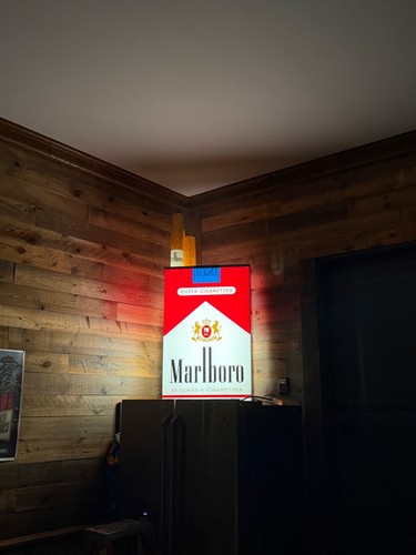 Marlboro light sign vintage - light,