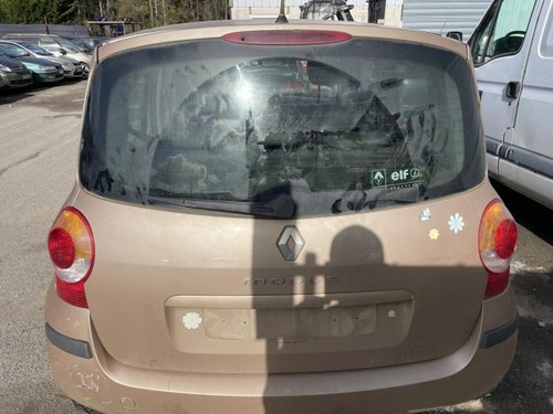 Malle hayon arriere renault - arriere,