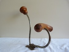 Ancienne patère murale  porte