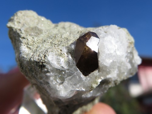 Minéraux demantoide sur - demantoide,