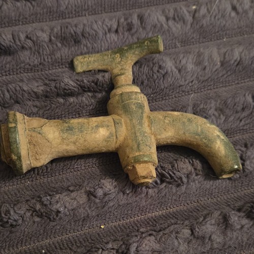 Robinet ancien métal - robinet, en