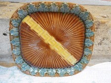 Plat  Ancien en Barbotine Art