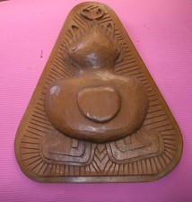 Sculpture murale en bois
