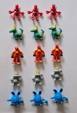Lot 15 Figurines Pokémon