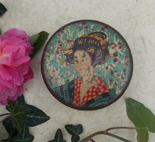 ANCIENNE BOITE  EN TOLE FER