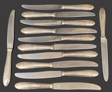 Lot de 12 couteaux de table