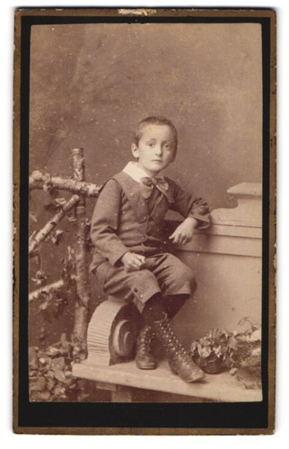 Photographie petit garçon - , en