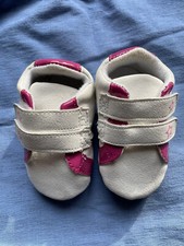 Baskets à scratch pour bébé