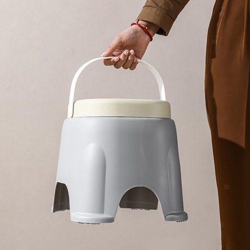 Tabouret court avec poignée