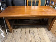 Table chêne massif avec rallonge, 2 bancs et 2 chaises