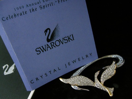 Signed swarovski 1999 - signed, annual