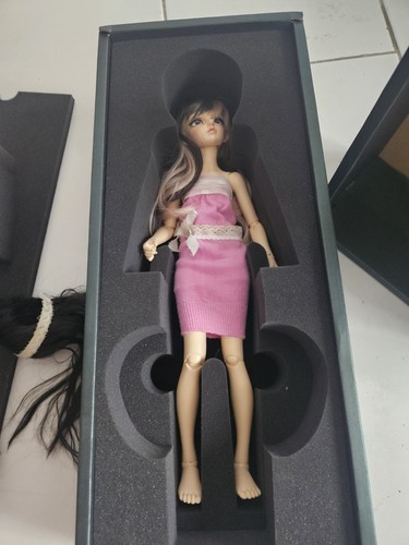 Poupée minifée articulée - minifée,