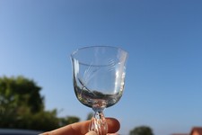 9 ANCIENS VERRES A PIED CRISTAL - PIED TOURNÉ - 11 cm -VERRE A PORTO , APÉRITIF