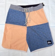 Quiksilver Boardshorts Size 26