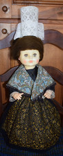 Poupée folklorique Bretonne  Petit-Collin - 53 cm + 14 cm pour la coiffe -