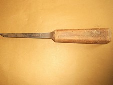 ancien outil  bédane 4 mm  peugeot frères