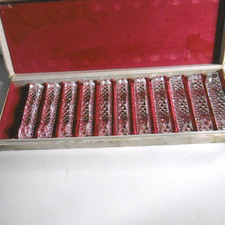 11 porte couteaux en cristal taillé