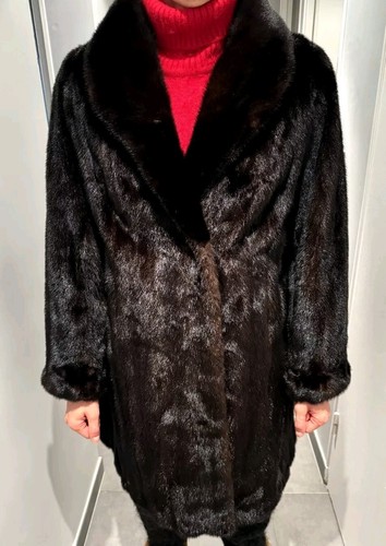 Black glama mink fur coat - mink,