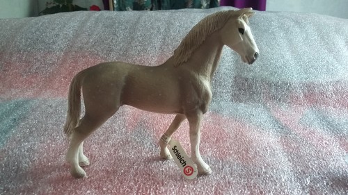 Figurine cheval schleich neuf
