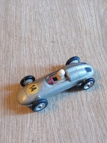 Ancienne voiture miniature - voiture,