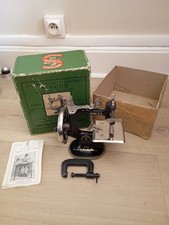Baby Singer, Sewing Machine