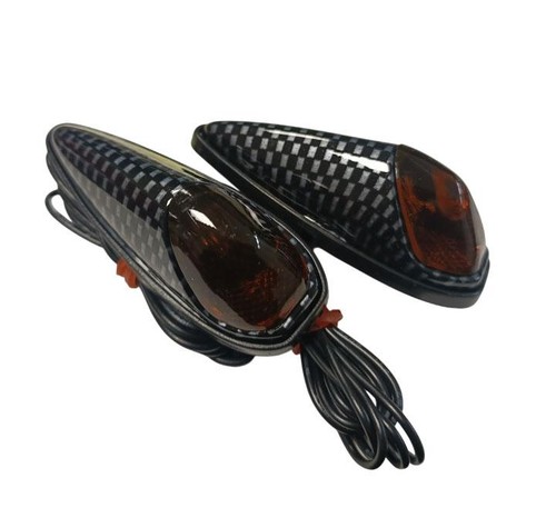 Clignotant carbone universel