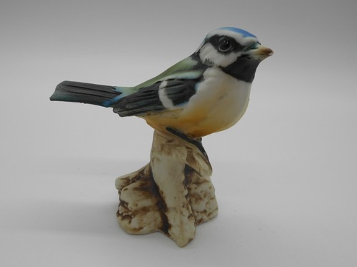 Figurine en biscuit - (,