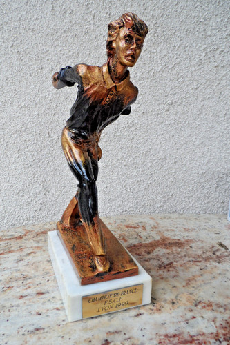 Ancien trophée boule - trophée,