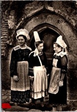 *60148 cpsm Jeunes Pont Aven et Bigouden