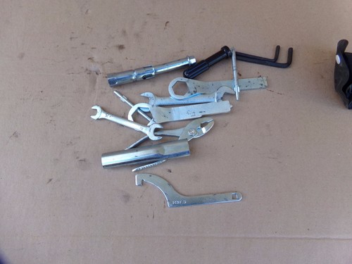 Trousse outils kawasaki er6 - trousse,