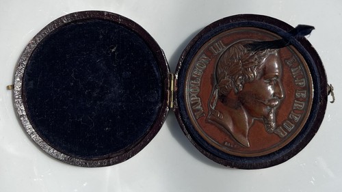 Ancienne médaille 1869 - ancienne,