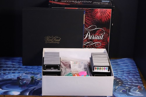Trivial pursuit 10th - pursuit,