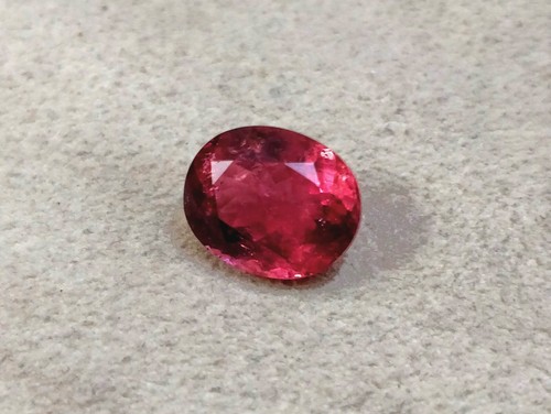Coupe ovale rubellite - coupe,