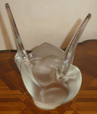 LALIQUE vase pique fleurs aux