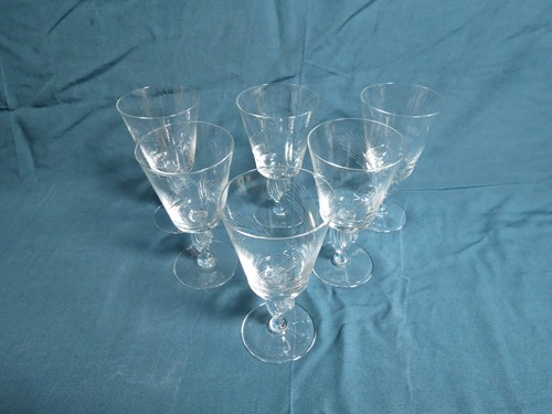 Verres vin en - vin,