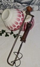 ANCIEN FOUET BATTEUR EN FER VA