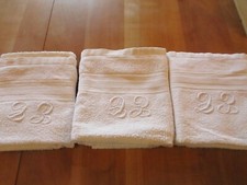 3 serviettes de toilette