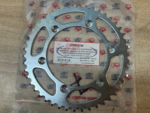 Une couronne acier dents - couronne,