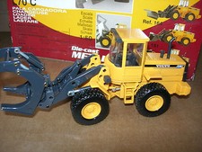 1/50 ENGIN TP CHARGEUSE