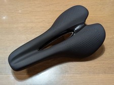 Selle de triathlon géante