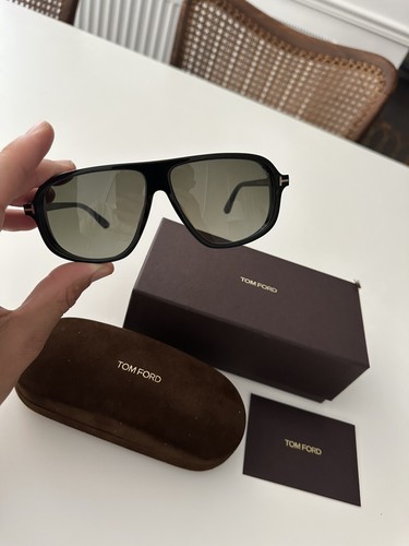 Lunette soleil tom ford - lunette, de